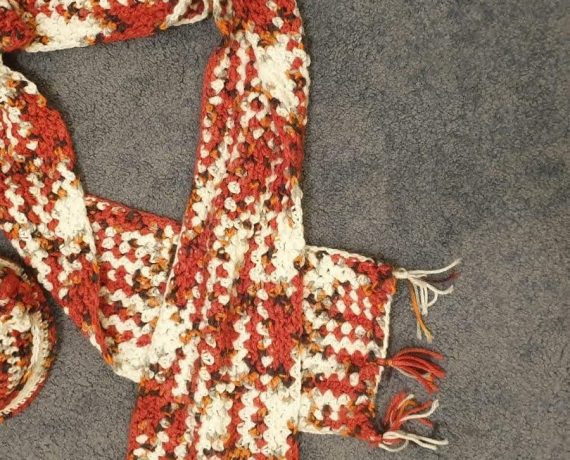 Pattern for Red and White Scarf